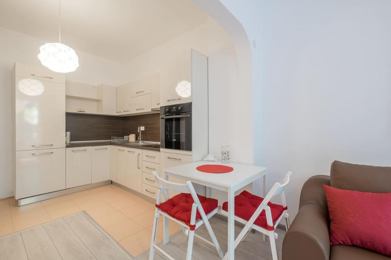 Your Perfect Place To Stay On Vitosha Str Apt Sofia Exterior photo