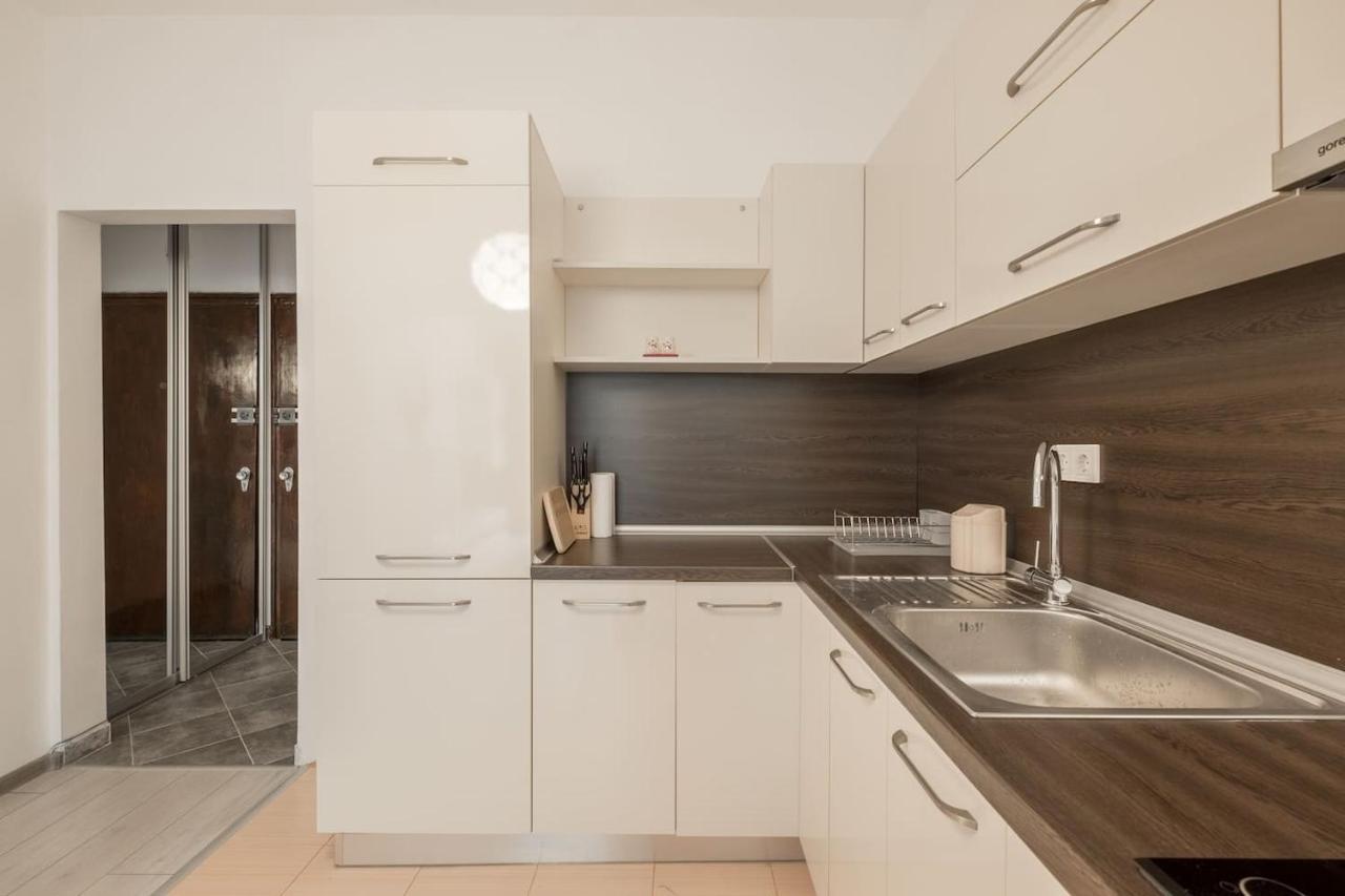 Your Perfect Place To Stay On Vitosha Str Apt Sofia Exterior photo