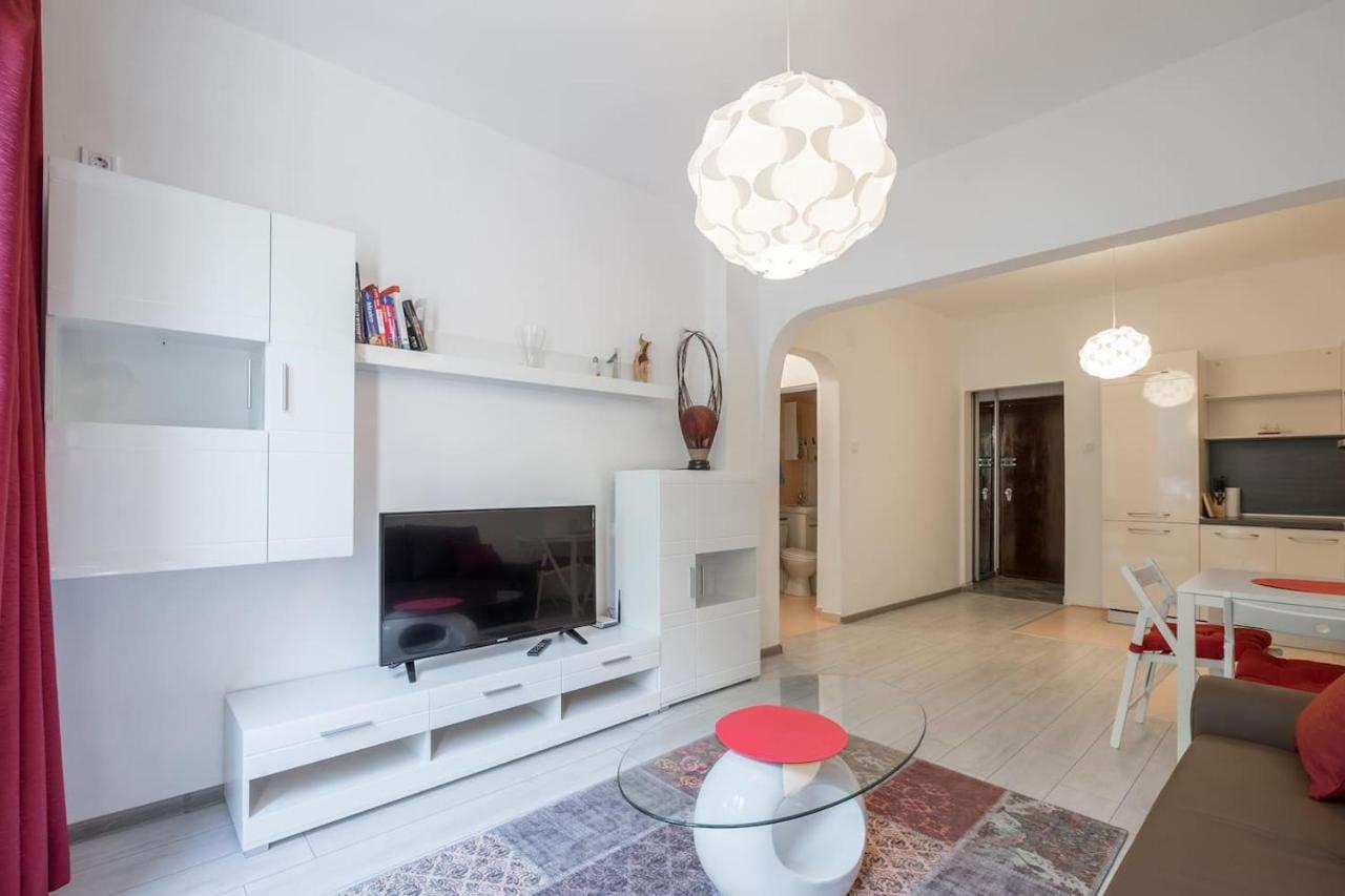 Your Perfect Place To Stay On Vitosha Str Apt Sofia Exterior photo
