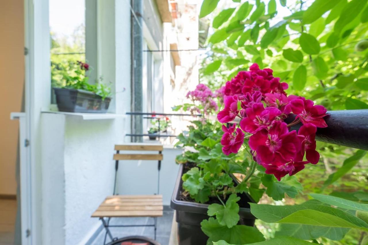 Your Perfect Place To Stay On Vitosha Str Apt Sofia Exterior photo
